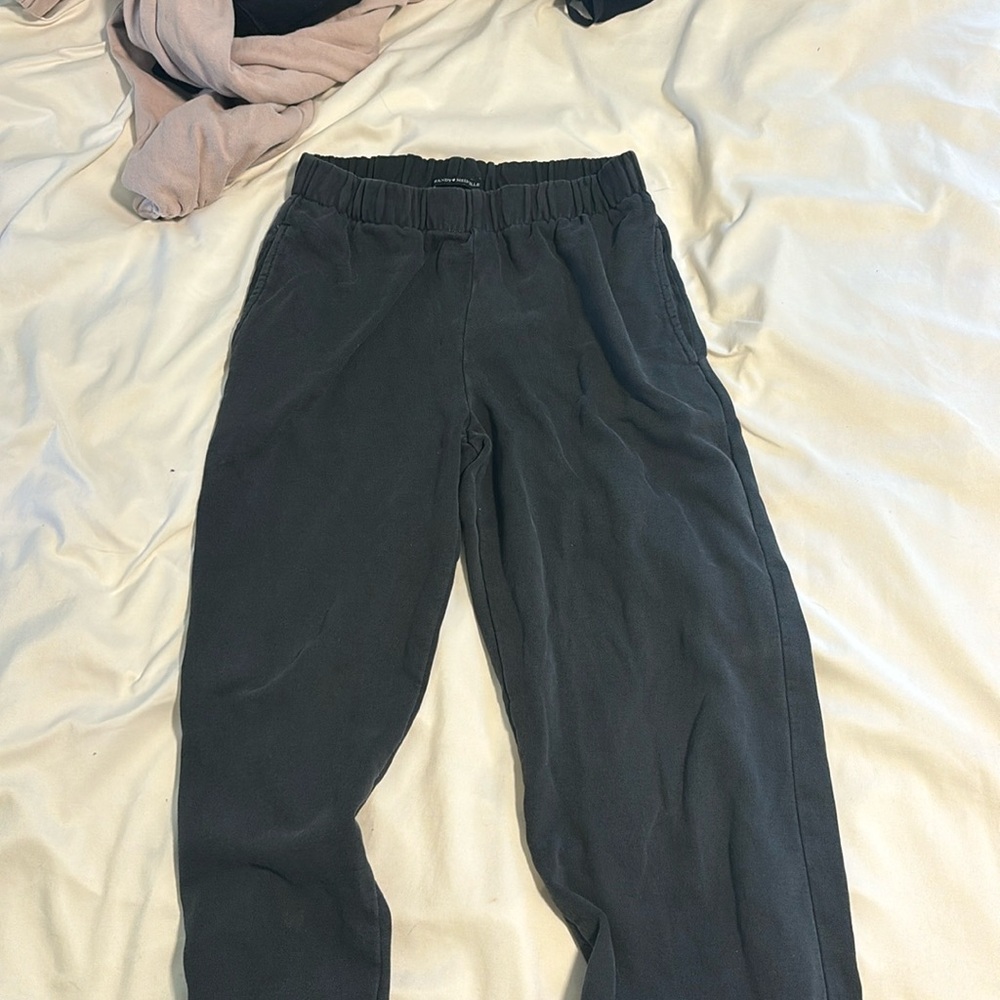Black Brandy Melville sweatpants